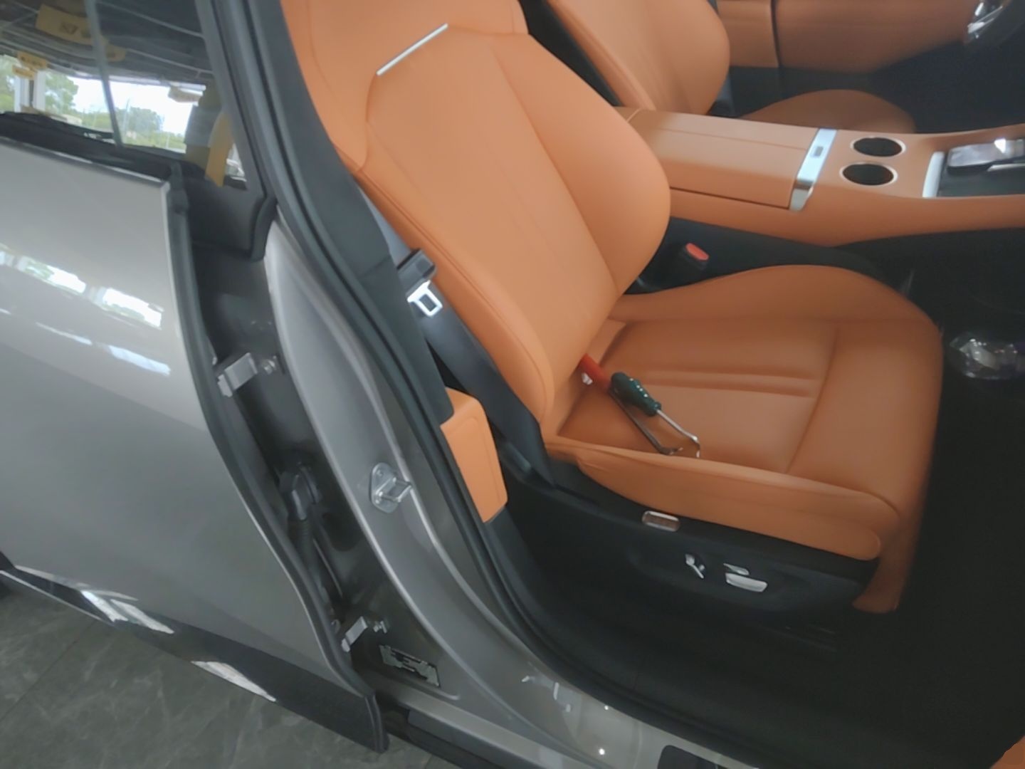 Xiaomi Auto YU7 2025 Ultra-Long Range High-Performance All-Wheel-Drive Max Edition — снимка 19