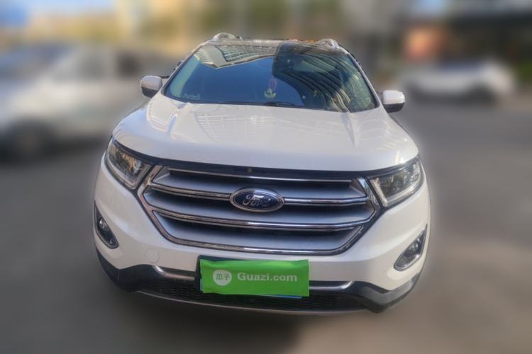 Used Ford Edge 2015 2.0T GTDi Two-Wheel-Drive High-Line Version
