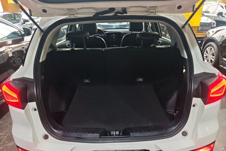 Used GAC Trumpchi GS3 2019 235T Automatic Elite Edition Trunk