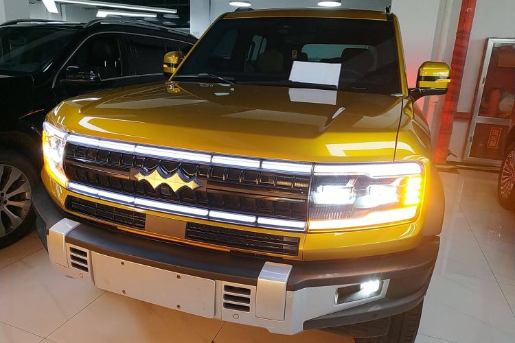 Used Formula Leopard Leopard 5 2023 Navigator Edition
