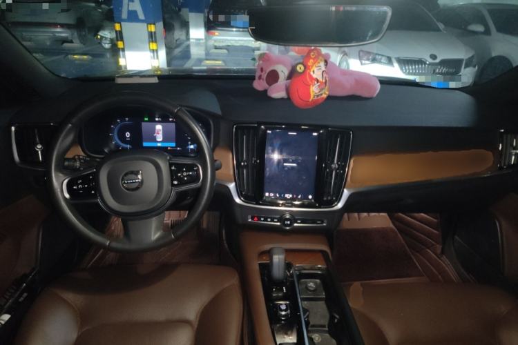 Used Volvo S90 2022 B5 Zhiyi Luxury Edition
