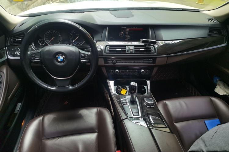 Used BMW 5 Series 2017 525Li Leading Model Center Console