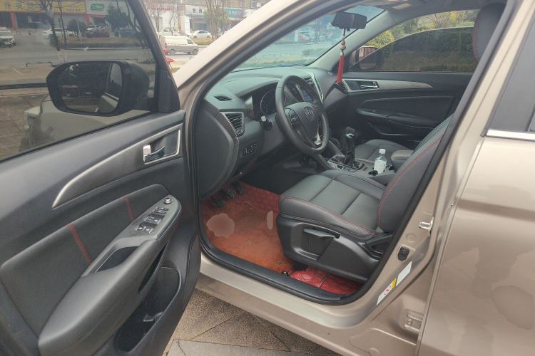 Used CHANGAN CS75 2016 1.5T Manual FENGSHANG Model
