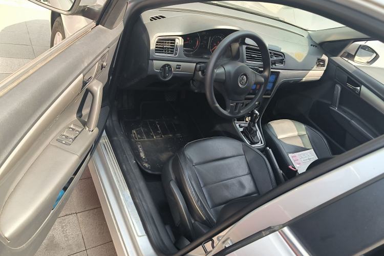 Used Volkswagen Lavida 2013 Restyled Classic 1.6L Automatic Comfort Edition
