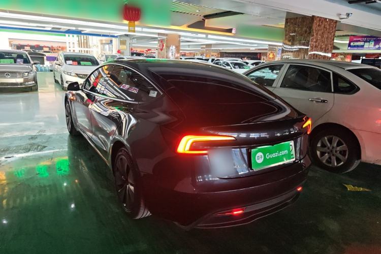 Used Tesla Model 3 2023 Rear-Wheel-Drive Version
