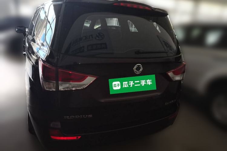 Used SsangYong Rodius 2014 2.0T Diesel Two-Wheel Drive Luxury Navigation Edition
