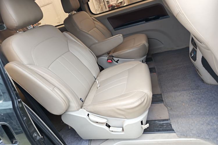 Used FORTHING Lingzhi 2018 M5L 1.6L 7-Seater Luxury Model Left Rear Seat