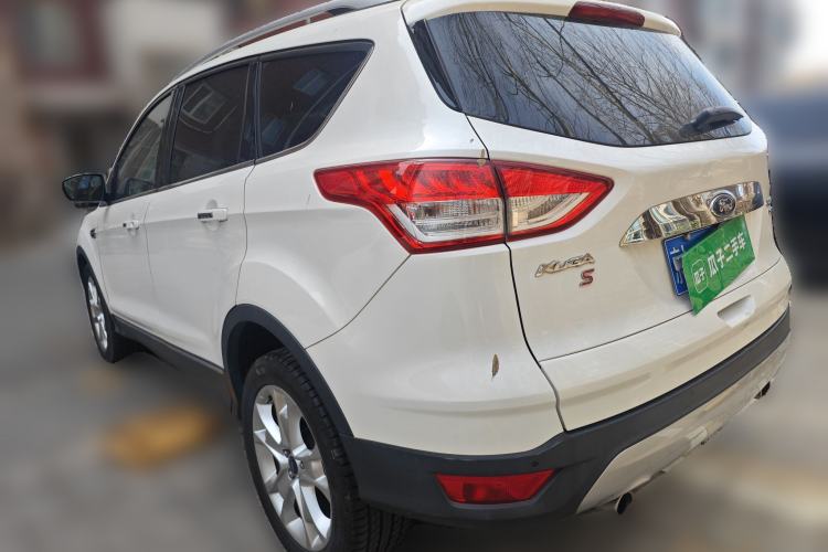 Used Ford Kuga 2015 2.0L GTDi Four-Wheel-Drive Sport Model