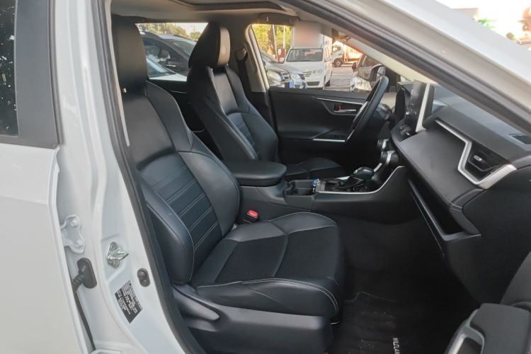 Used Toyota Wildlander 2021 2.0L CVT Two-Wheel Drive Luxury Edition
