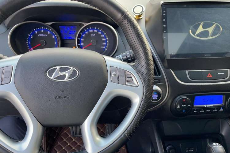 Used Hyundai ix35 2013 2.0L Automatic Two-Wheel Drive Smart GLS China IV Standard