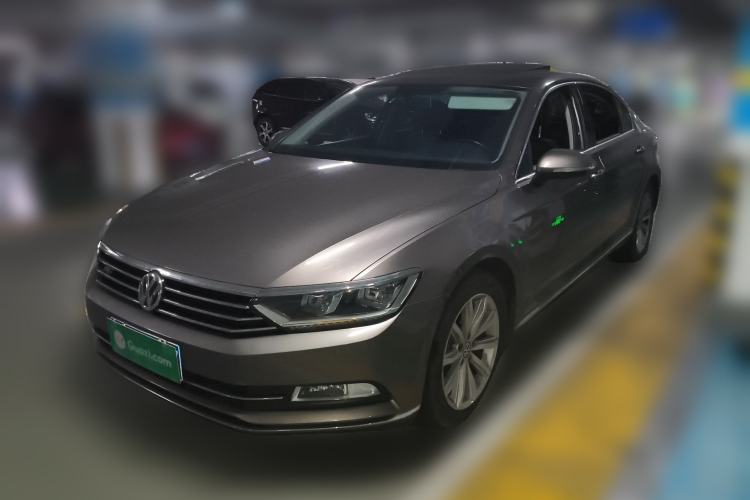 Used Volkswagen Magotan 2019 330TSI DSG Leading Edition China V Standard