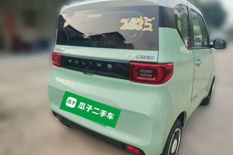 Used Wuling Hongguang MINIEV 2021 Macaron Fashion Model Lithium Iron Phosphate Rear