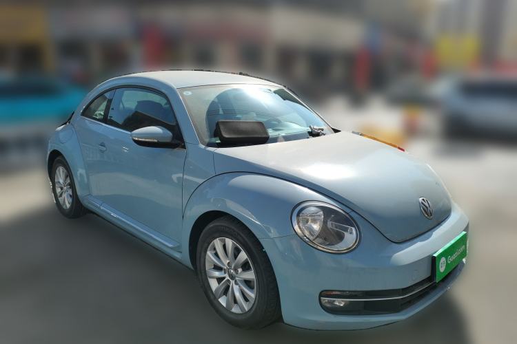 Used Volkswagen Beetle 2015 180TSI model
