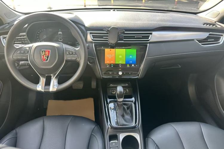 Used Roewe i5 2020 1.5L Automatic 4G Connect Luxury Flagship Edition
