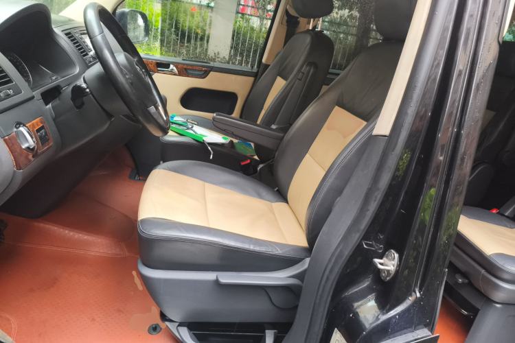 Used Volkswagen Multivan 2014 2.0 TSI Four-Wheel-Drive Executive Edition
