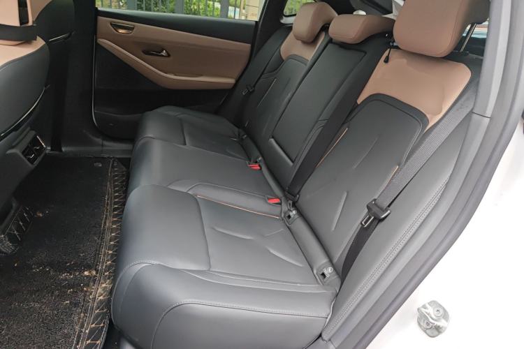 Used Deepal SL03 2022 1.5L 1200 Extended-Range Version Left Rear Seat