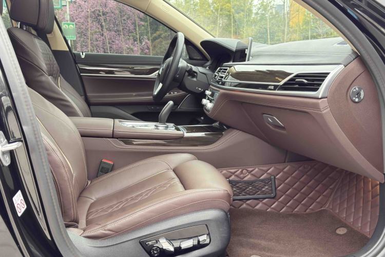 Used BMW 7 Series 2021 730Li Luxury Package