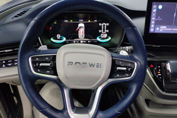 Used Roewe iMAX8 2021 400TGI Supreme Series Ultimate Edition
