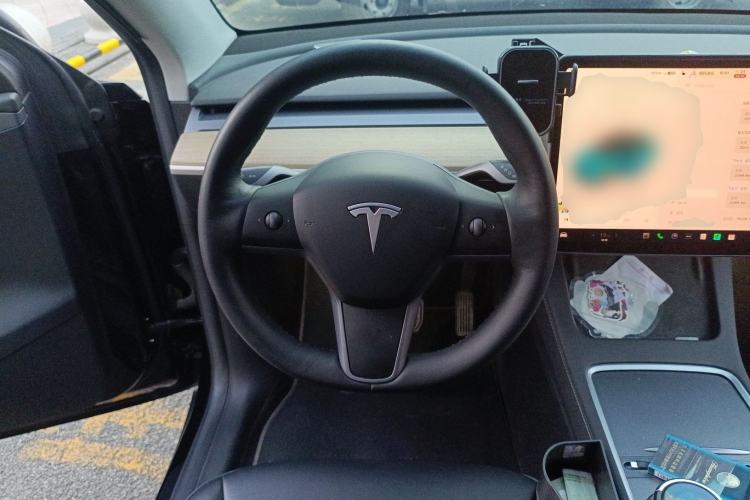 Used Tesla Model Y 2022 Revised Version Rear-Wheel Drive Steering Wheel