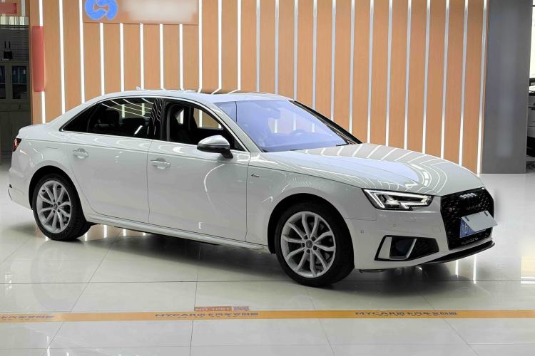 Used Audi A4L 2019 40 TFSI Fashion Edition China VI Emission Standard Exterior 2