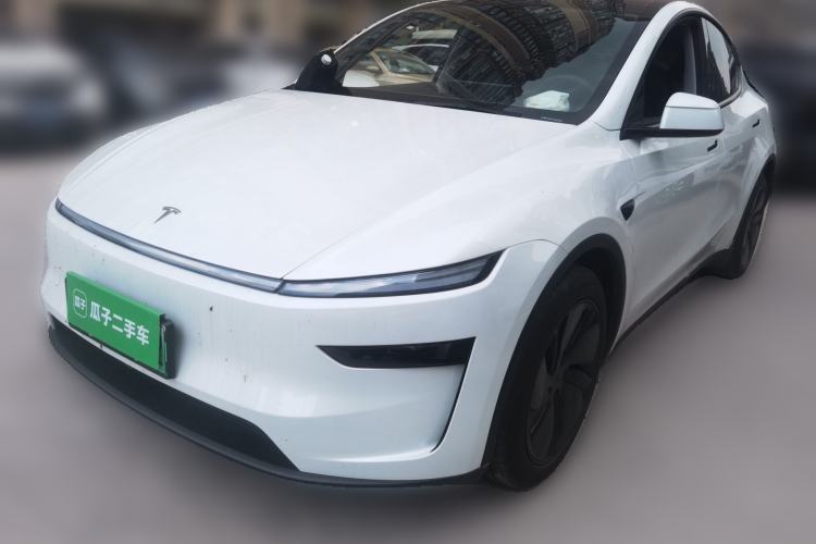 Used Tesla Model Y 2025 Rear-Wheel-Drive Version