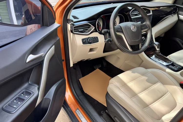 Used MG GS 2015 1.5TGI TST Luxury Edition Driver Seat