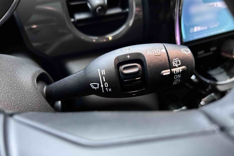 Used MINI 2023 1.5T ONE Interior 2