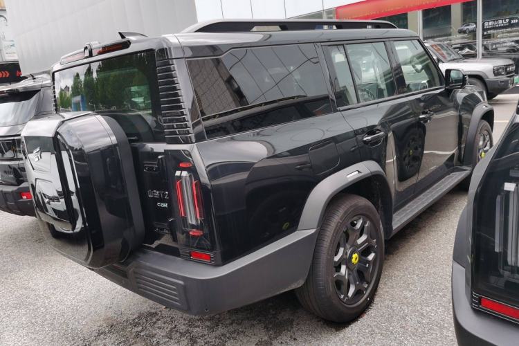 Used JETOUR Traveler C-DM 2025 206km XWD Extended-Length 7-Seater