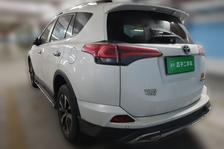 Used Toyota RAV4 2016 2.0L CVT Two-Wheel Drive Fashion Edition China V Standard Rear Left 45 Deg