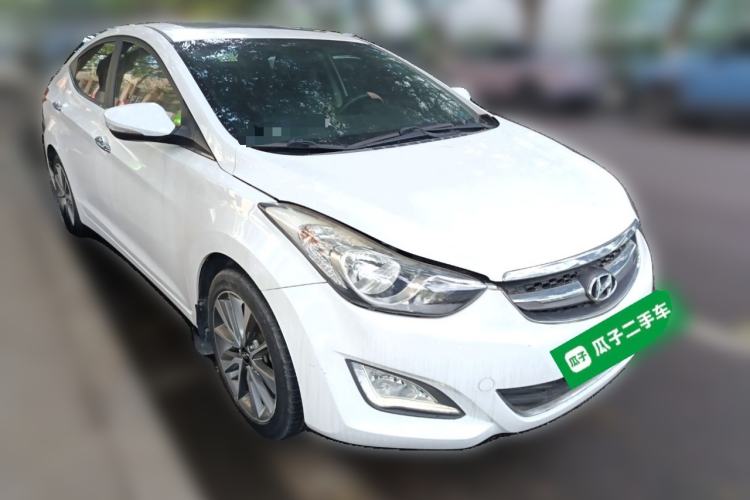 Used Hyundai Elantra (5th Generation / Langdong) 2015 1.6L Automatic Luxury Model Front Right 45 Deg