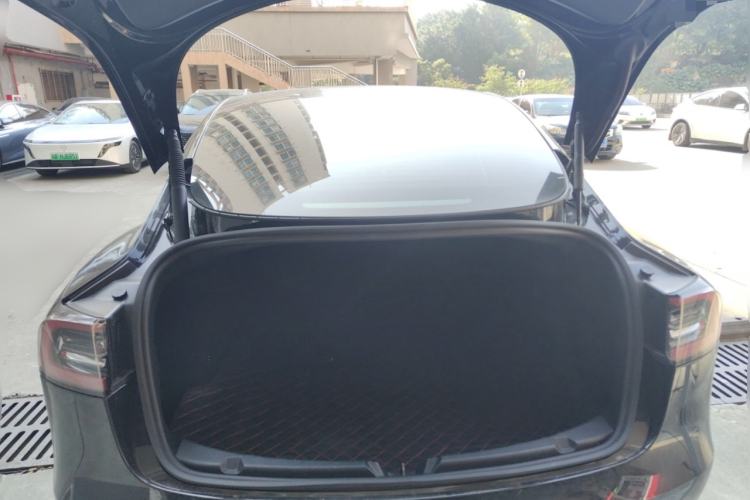 Used Tesla Model 3 2022 Rear-Wheel-Drive Version
