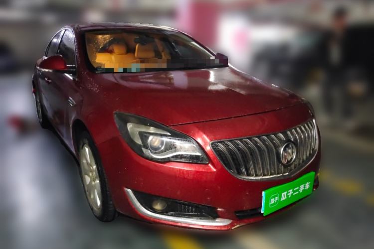 Used Buick Regal 2015 2.0L Leading Fashion Edition Front Right 45 Deg