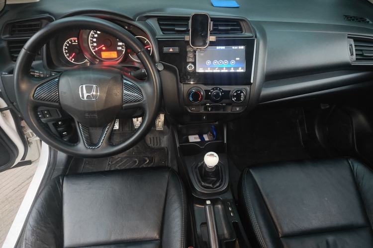 Used Honda Fit 2018 1.5L Manual Comfort Version Center Console