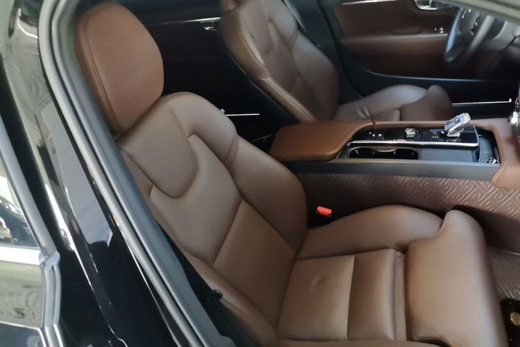 Used Volvo S90 2023 B5 Zhiyuan Luxury Edition
