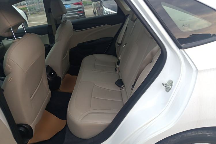 Used Buick GT 2019 15T Dual-Clutch Connected Elite Model China VI Left Rear Seat