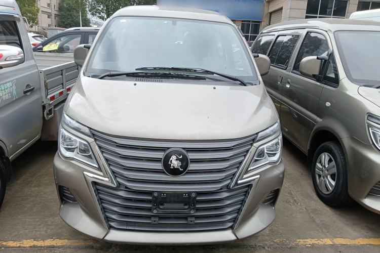 Used FORTHING Lingzhi 2024 M5L 1.5T Manual Base Model 7 Seats
