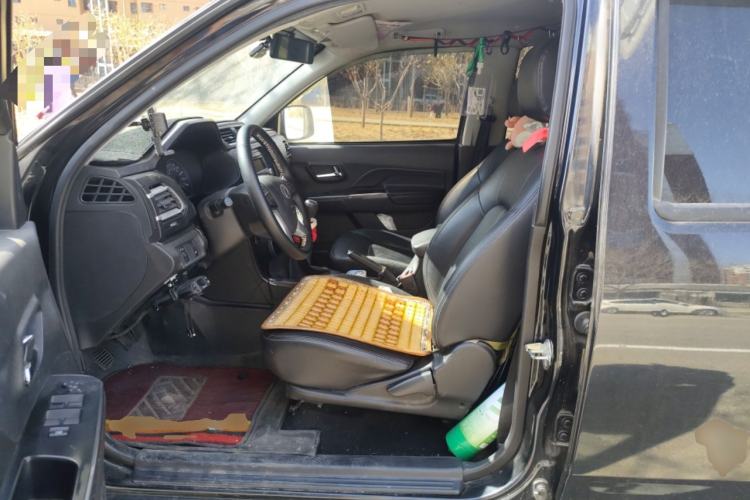 Used Great Wall Wingle 5 2017 2.4L European Version Gasoline Two-Wheel Drive Entry-Level Big Double Cab 4G69S4N