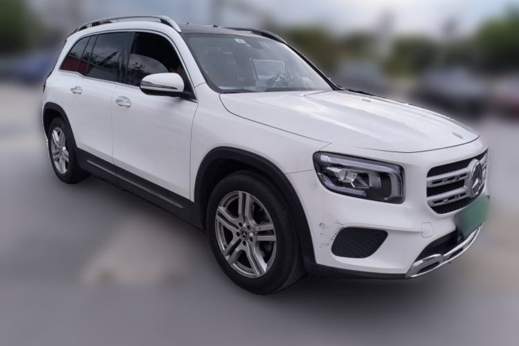 Used Mercedes-Benz GLB 2021 GLB 200 Dynamic Edition Front Right 45 Deg