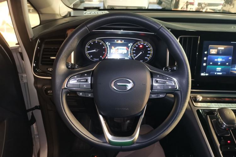 Used GAC Trumpchi M8 2024 Lingxiu Series 390T Luxury Edition Steering Wheel