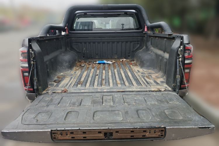 Used Great Wall Poer 2020 2.0T Off-Road Version Automatic Gasoline Four-Wheel Drive High-End Edition GW4C20B Trunk