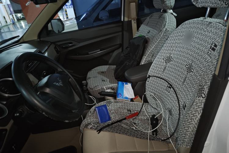 Used Wuling Hongguang 2019 1.5L S Basic Version China VI Standard LAR Left Front Seat