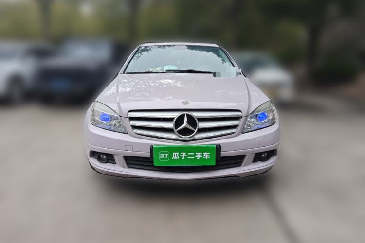 Used Mercedes-Benz C-Class 2010 C 180K Classic model