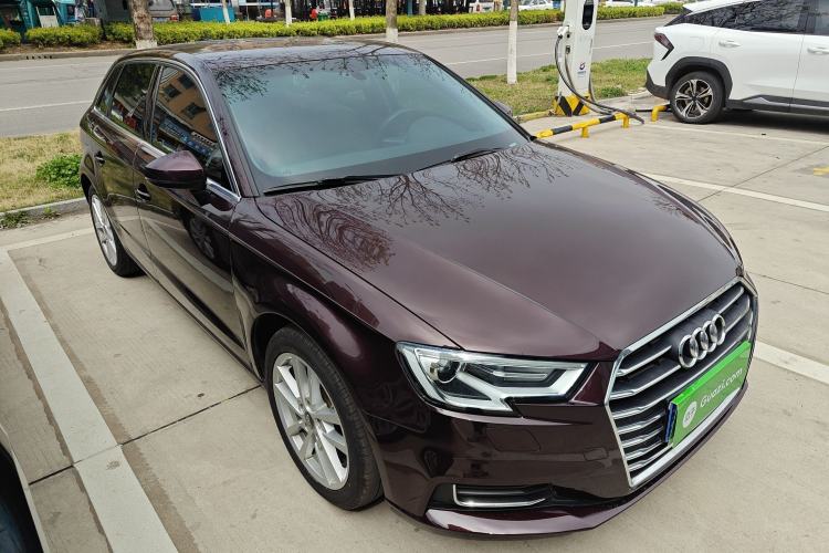 Used Audi A3 2020 Restyled Sportback 35 TFSI Entry-Level China VI Emission Standard Front Right 45 Deg
