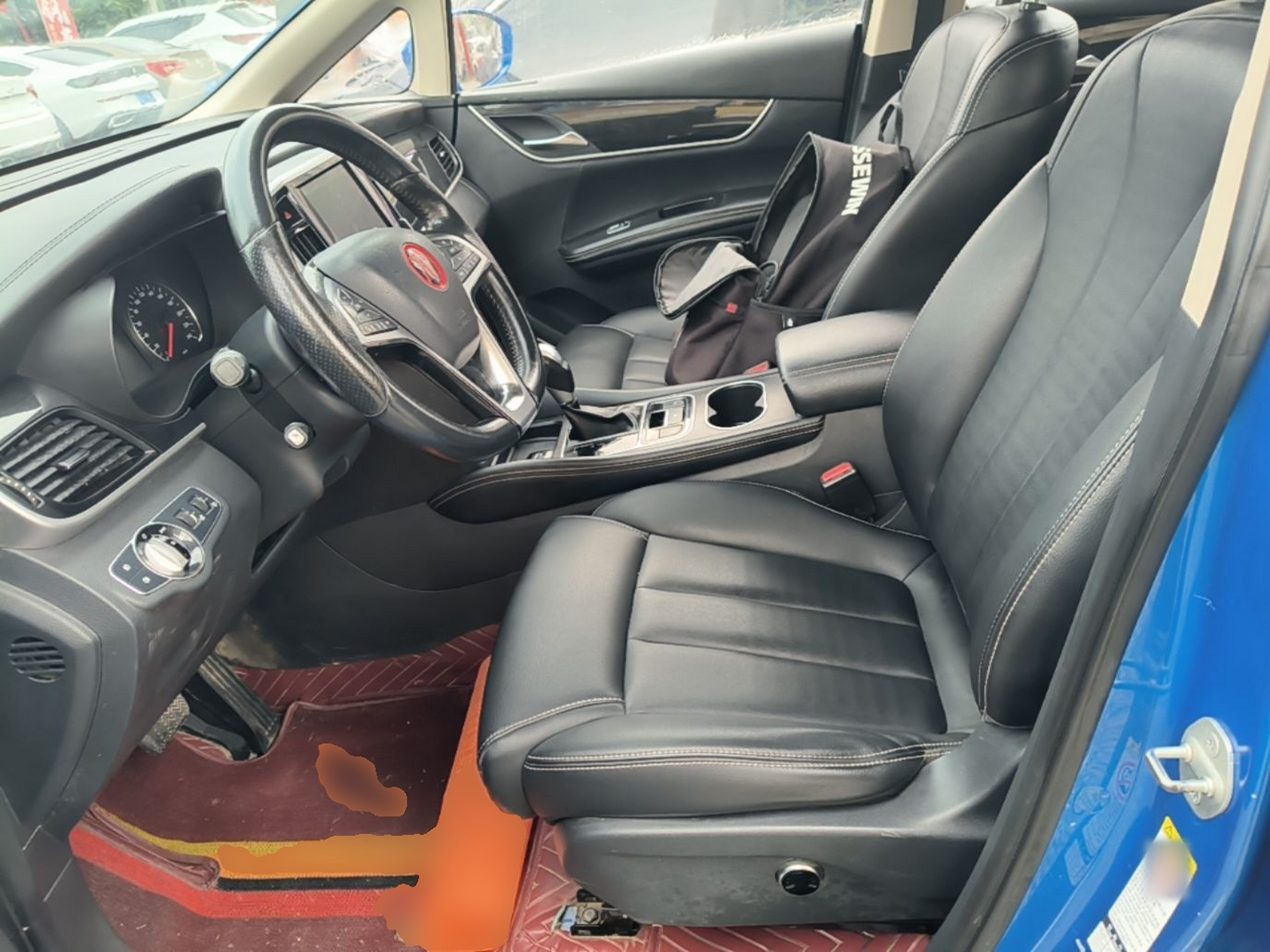 Interior delantero