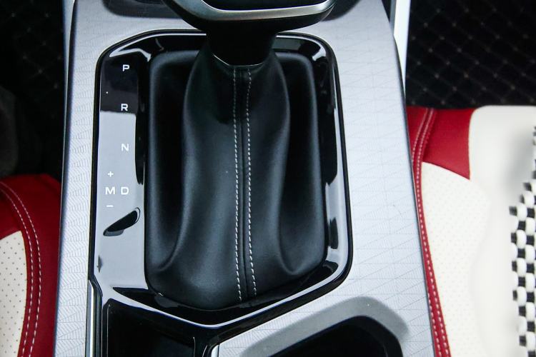 Used Geely Auto Emgrand 2026 Model 4th Generation 4 Millionth Anniversary Edition 1.5L CVT Feiyue Edition
