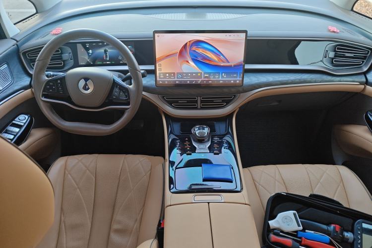 Used Denza D9 2023 DM-i 965 Luxury Model