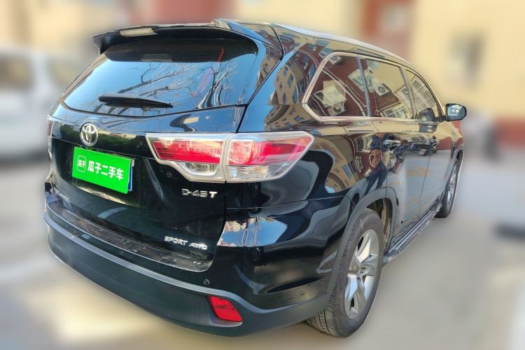 Used Toyota Highlander 2015 2.0T Four-Wheel Drive Luxury Edition 7-Seater Rear Right 45 Deg