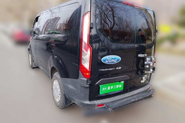 Used Ford Transit 2017 2.0T Diesel Multi-Purpose Commercial Vehicle Short Wheelbase Low Roof China V Standard