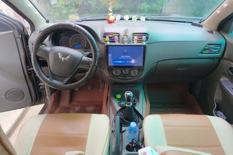 Used Wuling Hongguang 2014 1.5L S Standard Version