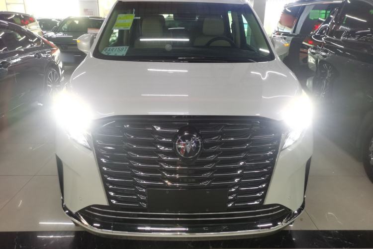 Used Buick GL8 2023 ES Lu Zun Deluxe Model
